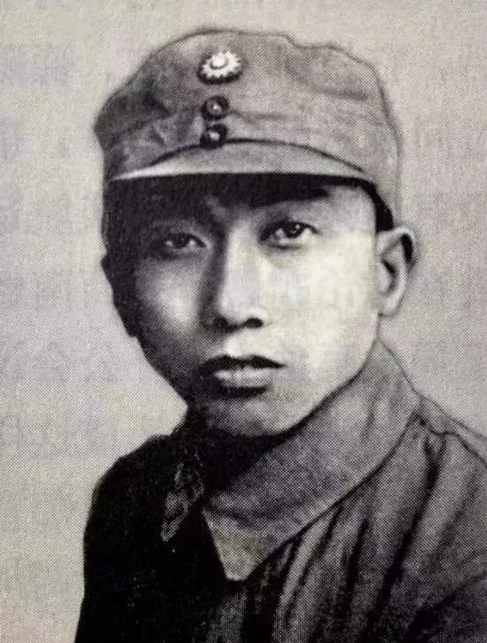 何郝炬.jpg